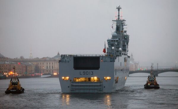 Russia, France open 'exclusive talks' on sale of 4 Mistral warships - Sputnik International