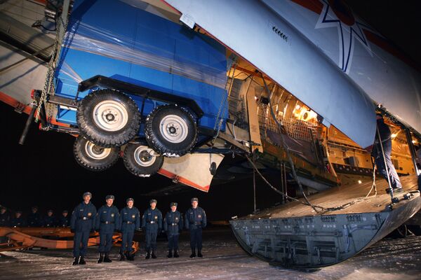 Russian emergencies ministry's Il-76 cargo plane - Sputnik International