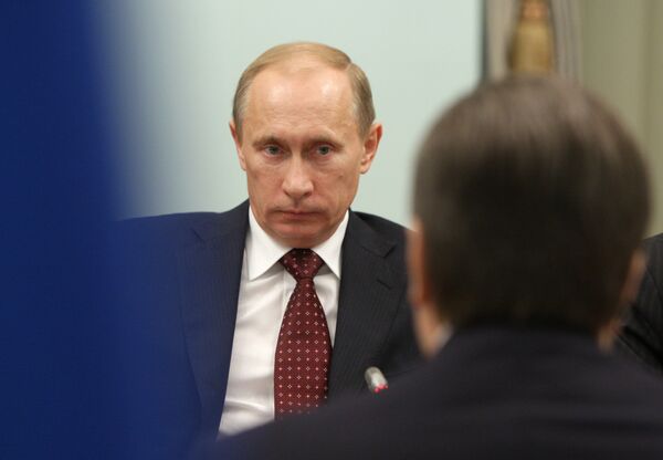 Russian Prime Minister Vladimir Putin meets with President of Ukraine Viktor Yanukovych - Sputnik International