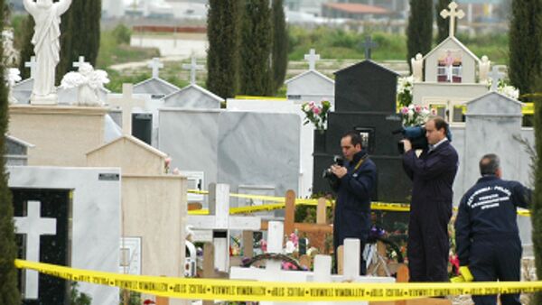 Stolen remains of Greek Cypriot president finally reburied - Sputnik International