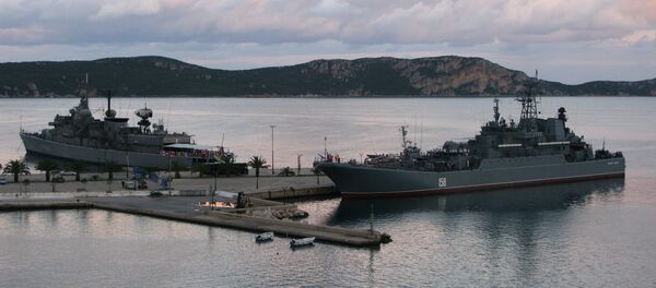 The Russian Navy's large landing ship Caesar Kunikov in the Grek port city of Pylos The Russian Navy's large landing ship Caesar Kunikov in the Grek port city of Pylos - Sputnik International