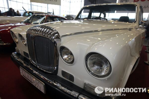 Vintage cars at Oldtimer Gallery exhibition in Moscow  - Sputnik International