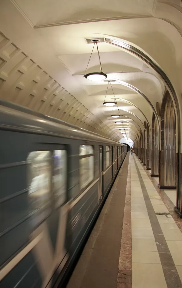 At least 26 dead as blast rips through central Moscow metro - Sputnik International