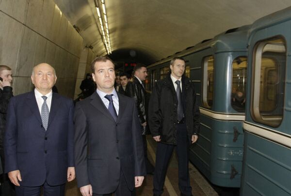Russian President Dmitry Medvedev visits Lubyanka metro station - Sputnik International
