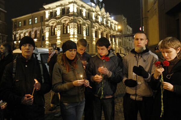 Muscovites commemorate victims of blasts in Moscow - Sputnik International