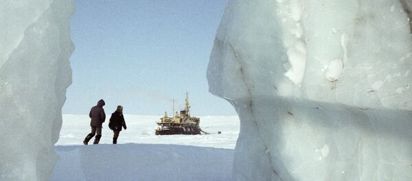 Russia seeks to extend border on Arctic continental shelf - Sputnik International