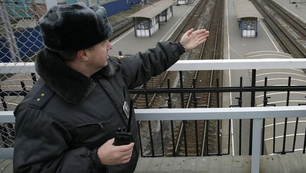 St. Petersburg railway stations evacuated over bomb threat  - Sputnik International