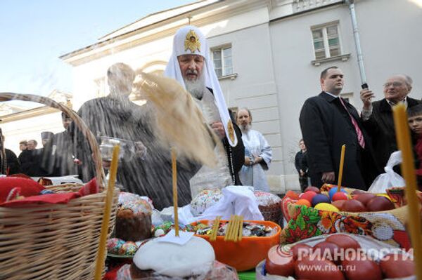 Holy Saturday - preparing for Easter Sunday - Sputnik International