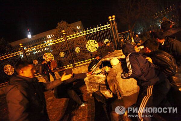 Riots in the Kyrgyz capital - Sputnik International