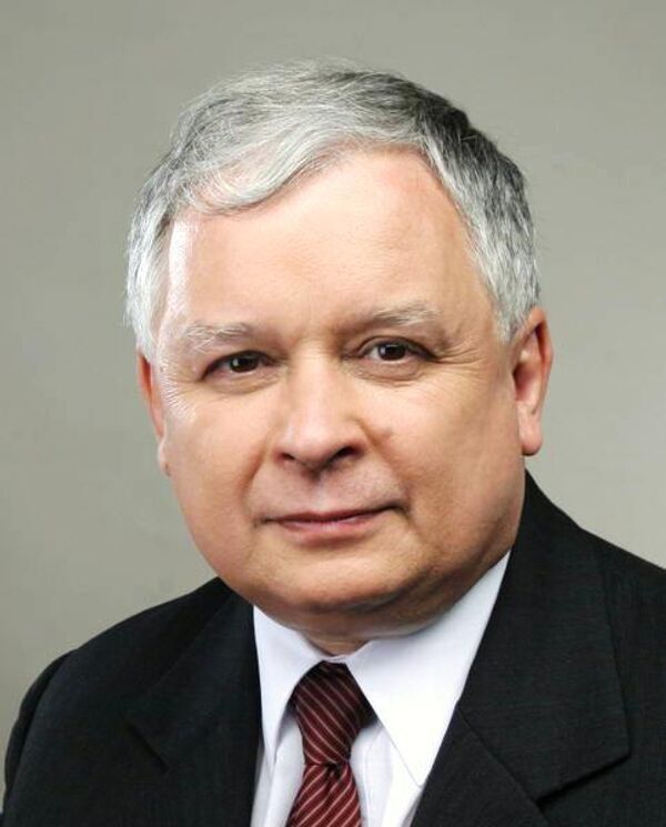 Polish President Lech Kaczynski dies in plane crash in SW Russia  - Sputnik International