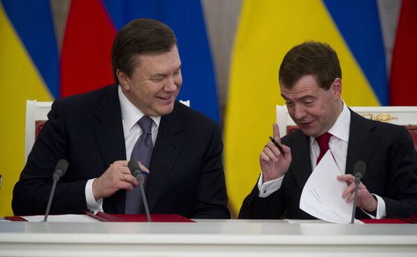 Russian President Dmitry Medvedev and Ukrainian President Viktor Yanukovych. Archive. - Sputnik International