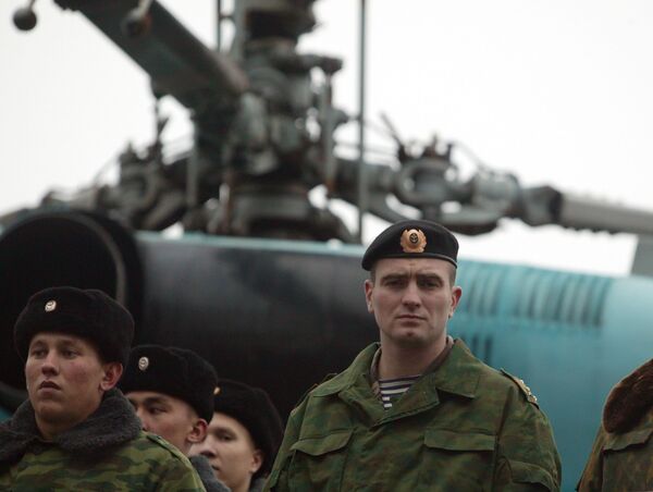 The Neustrashimy frigate from Russia's Baltic Fleet has escorted about 20 commercial vessels since its arrival in the Gulf of Aden in January and thwarted at least one attack by Somali pirates - Sputnik International