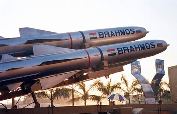 BrahMos missiles - Sputnik International