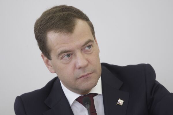 Medvedev backs creation of Russian 'Discovery Channel' - Sputnik International