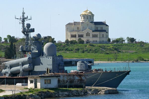 Russian senators ratify Navy base deal with Ukraine - Sputnik International