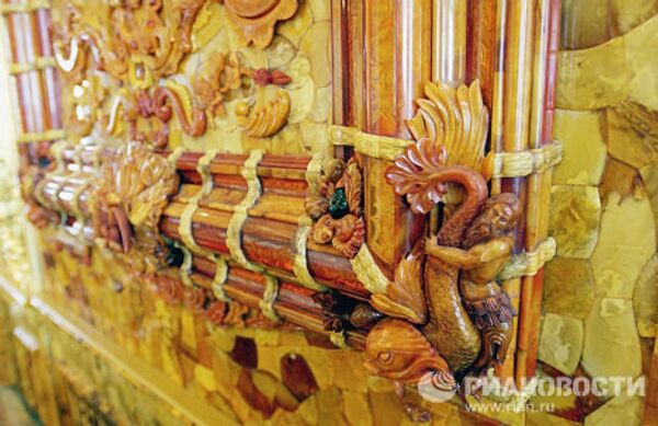 The famous Amber Room in Catherine Palace near St. Petersburg, Pushkin The famous Amber Room in Catherine Palace near St. Petersburg, Pushkin - Sputnik International