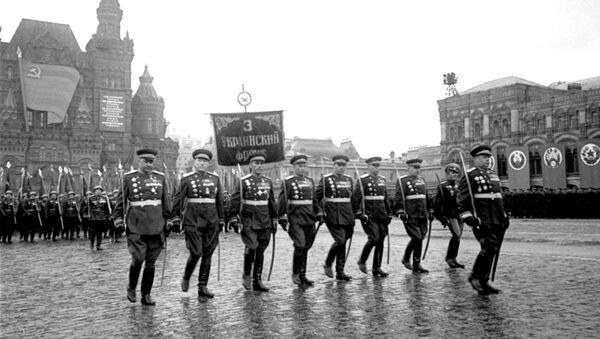 Soviet people won WWII, not Stalin - Medvedev - Sputnik International