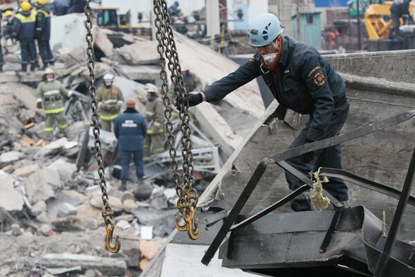 Siberian mine blast to cost $188 mln, take 1 year to repair - governor  - Sputnik International