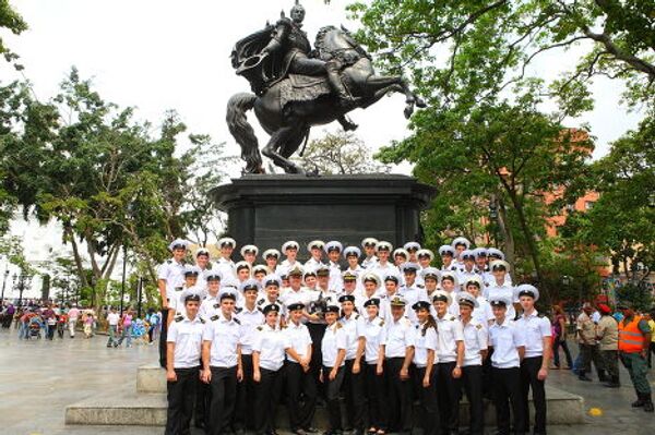 Crew of the Kruzenshtern sailing ship visits Venezuelan capital - Sputnik International
