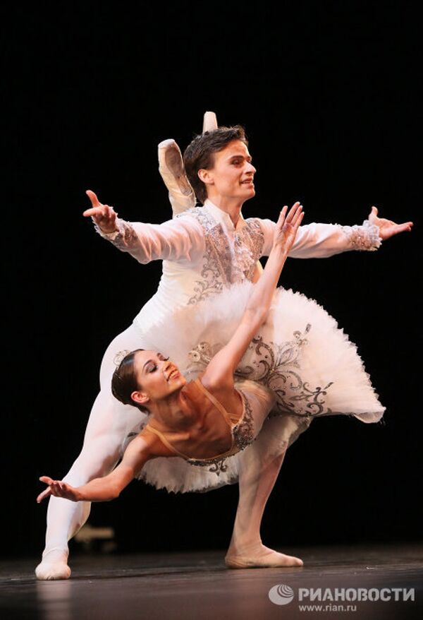 World ballet stars attend Prix Benois de la Danse awards ceremony - Sputnik International