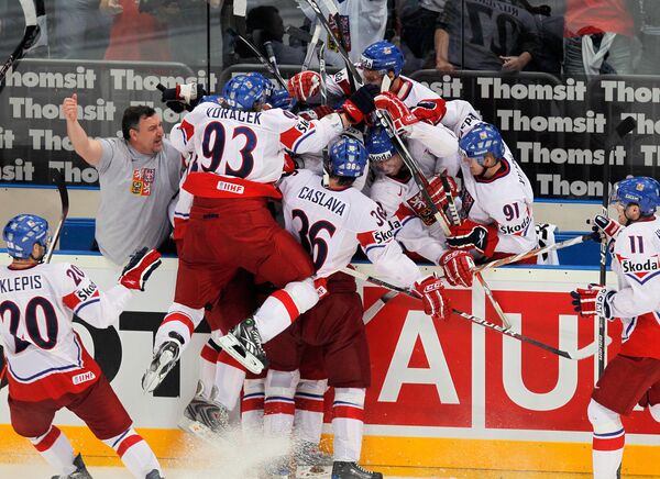 Best moments of World Ice Hockey Championship 2010 semifinals Switzerland vs. Czech - Sputnik International