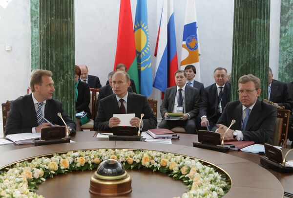 Belarus reaffirms interest in integration with Russia, Kazakhstan - Sputnik International