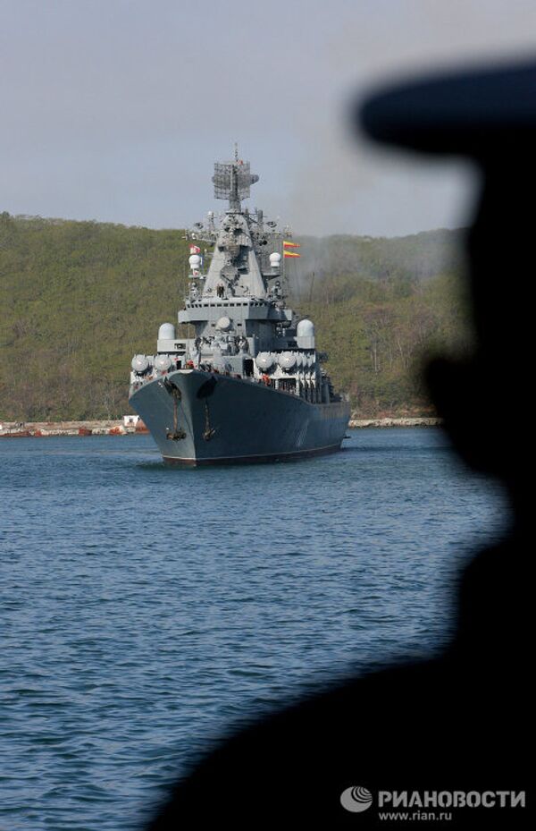 Guided missile cruiser Moskva arrives in Russia’s Far East  - Sputnik International