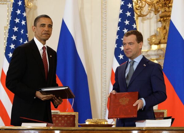 Medvedev submits Russian-U.S. arms deal for ratification - Sputnik International