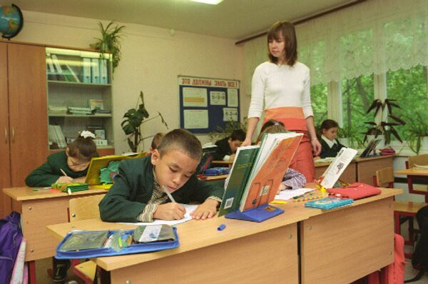 Education system is Russia's Achilles heel - Sputnik International