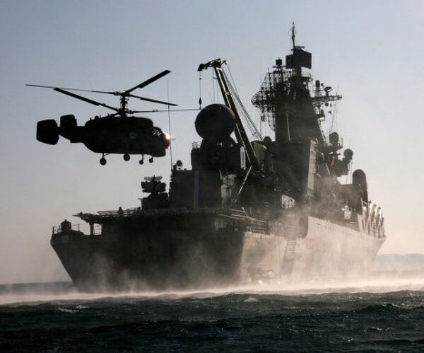 Guards’ missile cruiser Varyag puts out to sea - Sputnik International