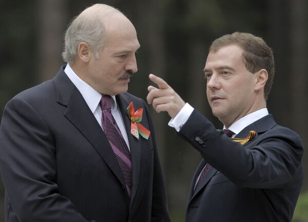 President of Belarus Alexander Lukashenko and Russian President Dmitry Medvedev - Sputnik International