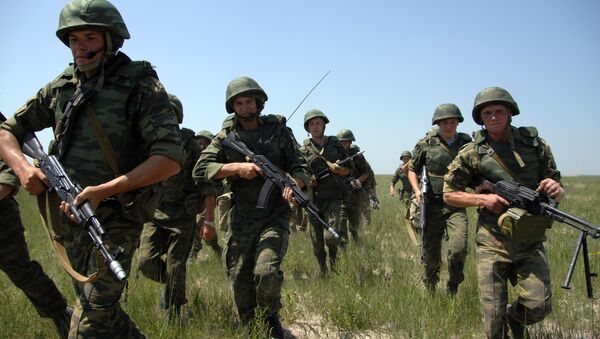 Russian soldiers during drills - Sputnik International