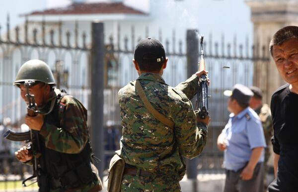 Death toll in Kyrgyz city unrest reaches 26, over 400 injured - Sputnik International