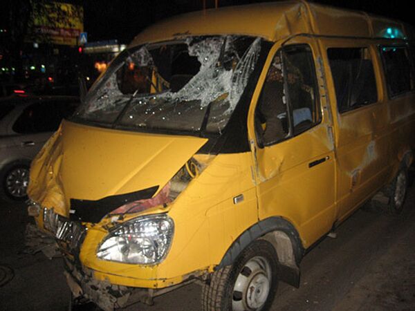 According to Russia's RBC agency, the victim violated safety rules and parked his GAZelle minibus outside the safe parking zone - Sputnik International