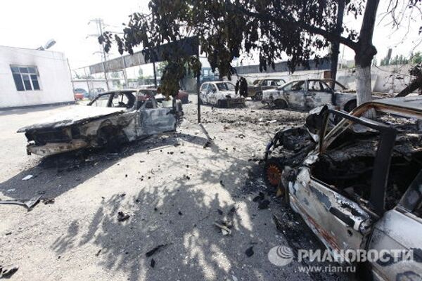 Ethnic riots in the Kyrgyz city of Osh  - Sputnik International