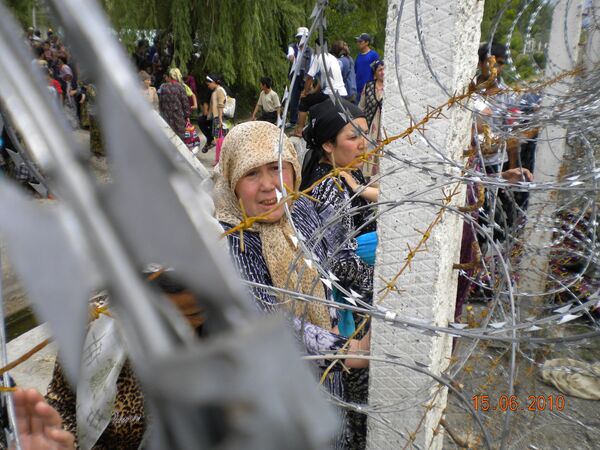 Refugees on Kyrgyz-Uzbek border  - Sputnik International