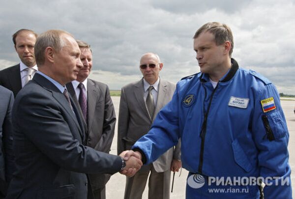 Vladimir Putin in Russia’s fifth-generation fighter jet - Sputnik International