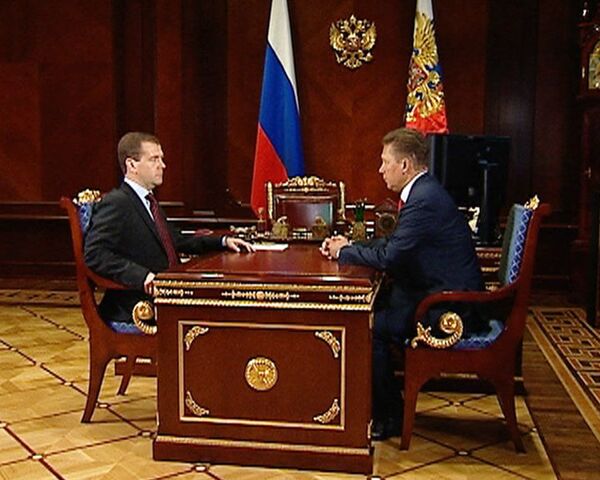 Medvedev: We will not take “pies or pancakes” for gas  - Sputnik International
