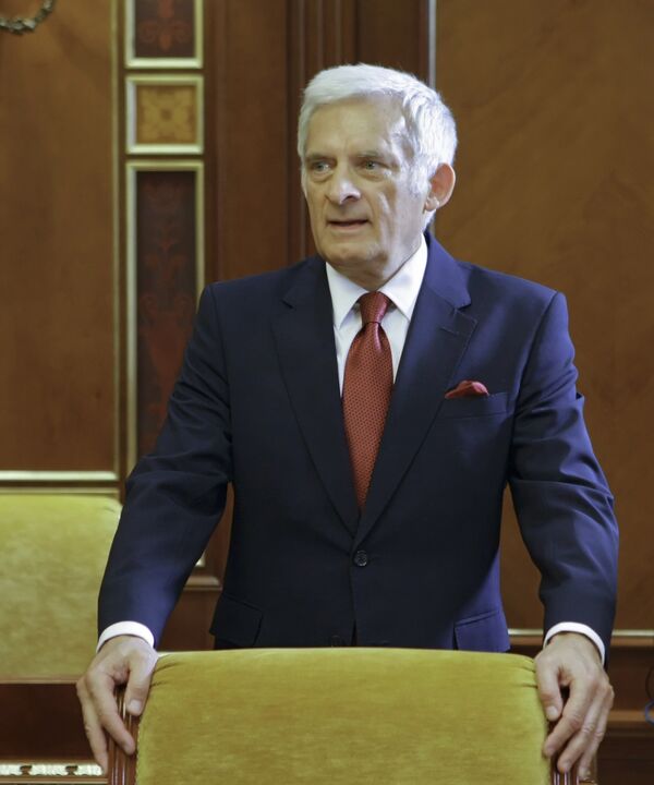 President of the European parliament Jerzy Buzek - Sputnik International