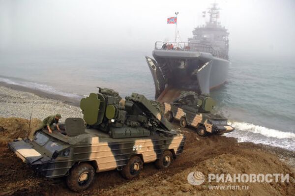 Russian naval infantry at Vostok-2010 military exercises - Sputnik International