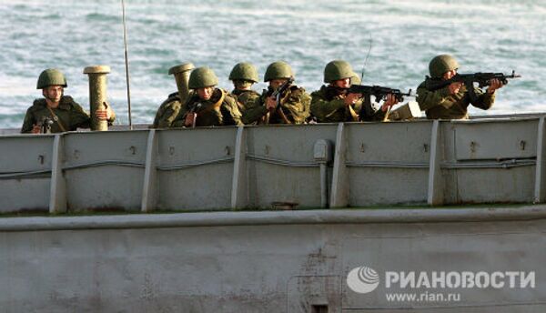 Russian naval infantry at Vostok-2010 military exercises - Sputnik International