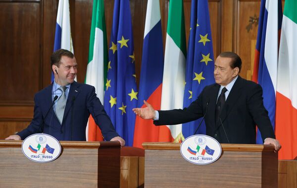 Dmitry Medvedev and Silvio Berlusconi  - Sputnik International