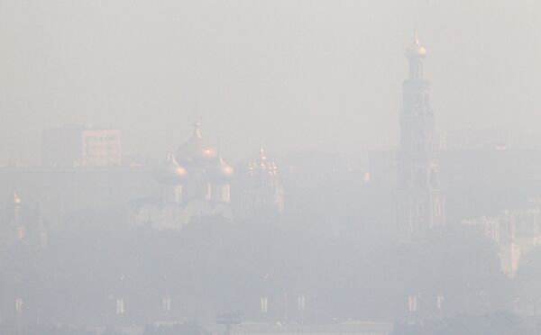 Level of Moscow air pollution exceeds norm tenfold, heat wave continues - Sputnik International