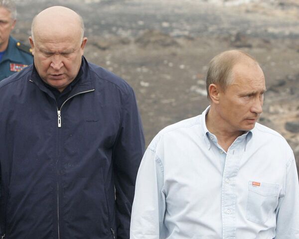 Officials who lost people’s trust over forest fires must resign – Putin - Sputnik International