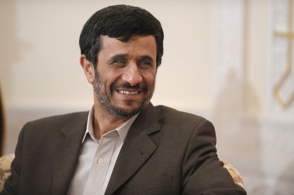 Ahmadinejad wants 'man-to-man' talk with Obama  - Sputnik International