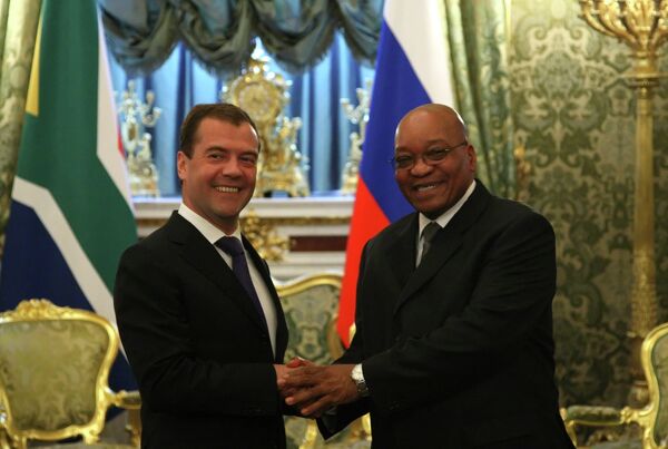 Russian President Dmitry Medvedev with South African President Jacob Zuma - Sputnik International