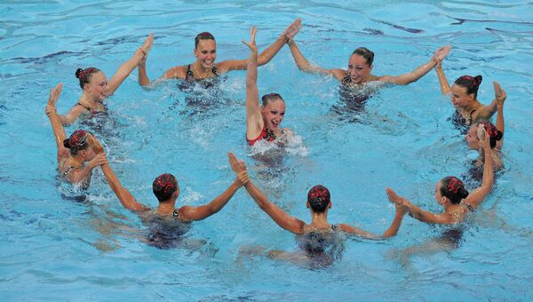 Russia's synchronized swimmers win European gold in Budapest - Sputnik International