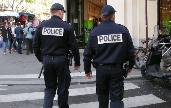 French police have arrested two teenage girls for alleged terrorist activities - Sputnik International