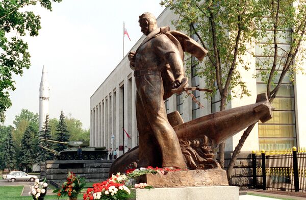 Monument to the Kursk's crewmembers - Sputnik International