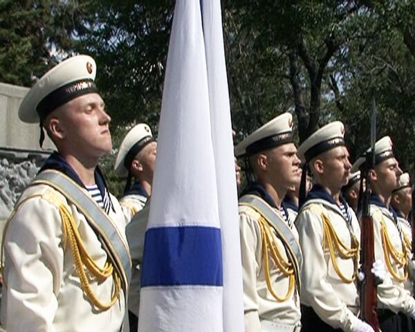 Sailors of the Black Sea Fleet pay tribute to the Kursk victims - Sputnik International